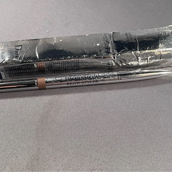 Dior Show Brow Styler 001 Brown - Picture 3 of 3